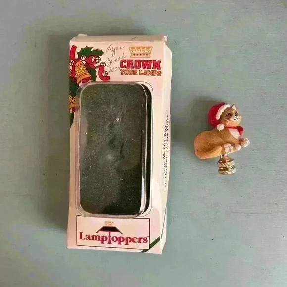 Lamp Toppers 1999 "Crown Your Lamps" Collectible Christmas Cat Christmas Decor - Picture 5 of 8